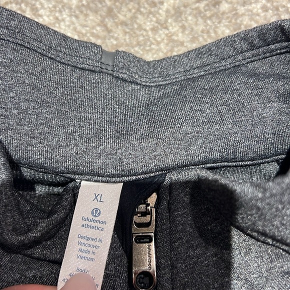 Lululemon jacket - Picture 2 of 6